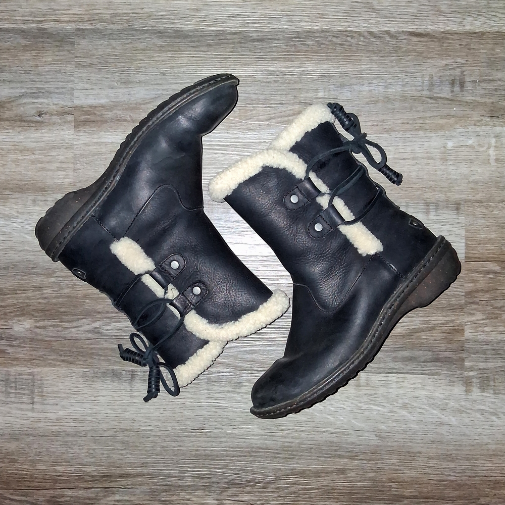 Ugg Australia 'Akadia' Boots